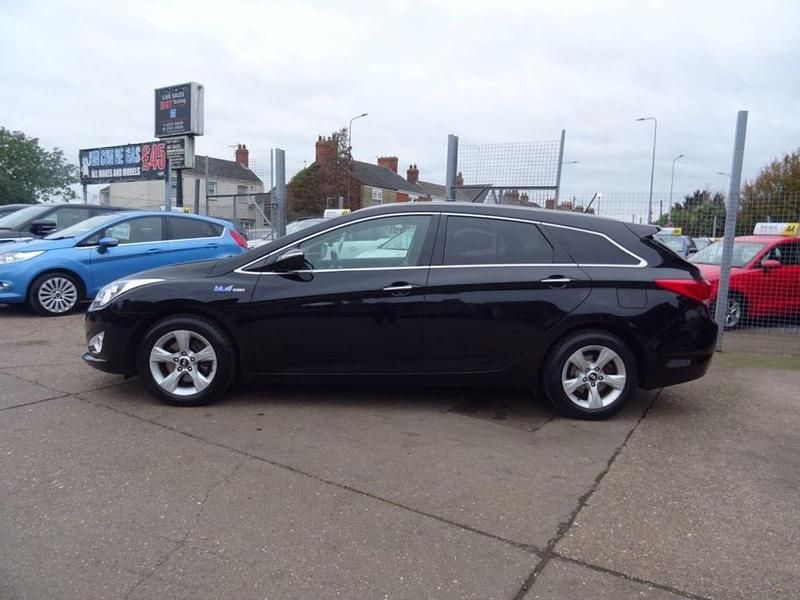 Used Hyundai i40 Style 2012 Black Estate