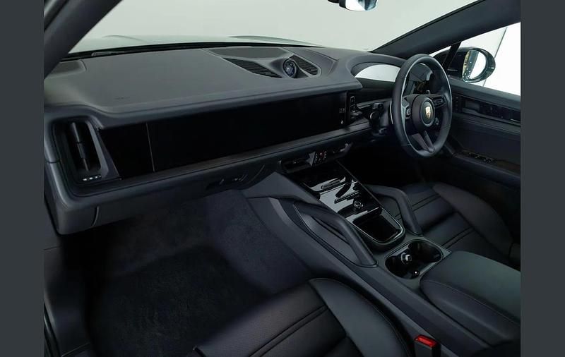 New Porsche Cayenne Black Edition 464 HP (341 kW) 2026 Grey SUV