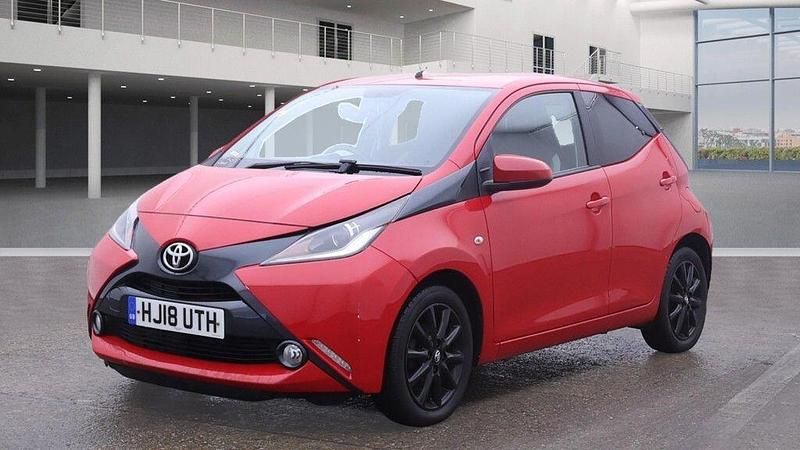 Used Toyota Aygo x-style 2018 Red Hatchback