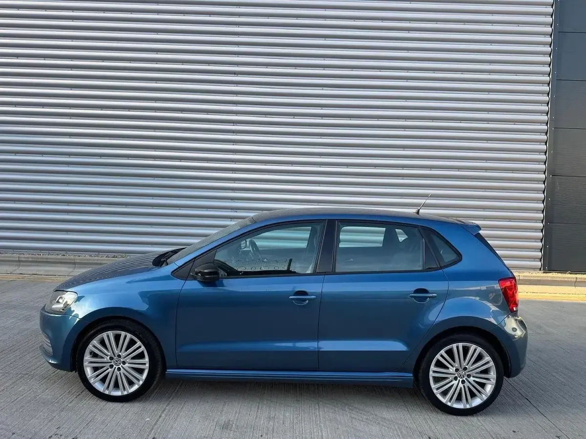 Used VW Polo BlueGT 75 HP (55 kW) 2024 Blue Hatchback