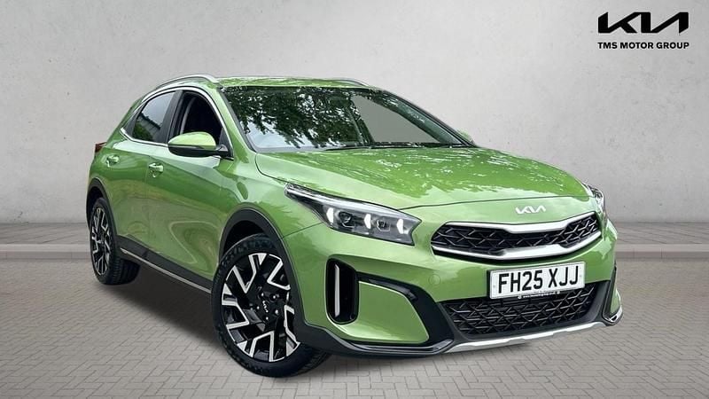 Green Used 2025 Kia XCeed SUV | £20,691 (Fair price) - Image 1/3
