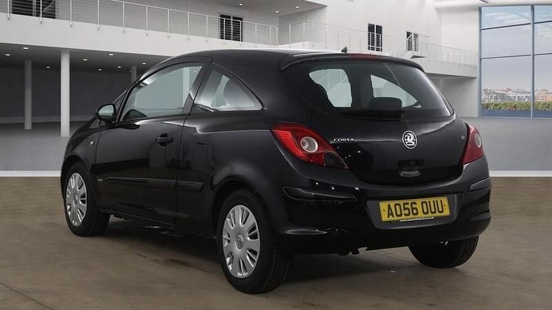 Used Vauxhall Corsa Club 80 HP (58 kW) 2006 Black Hatchback