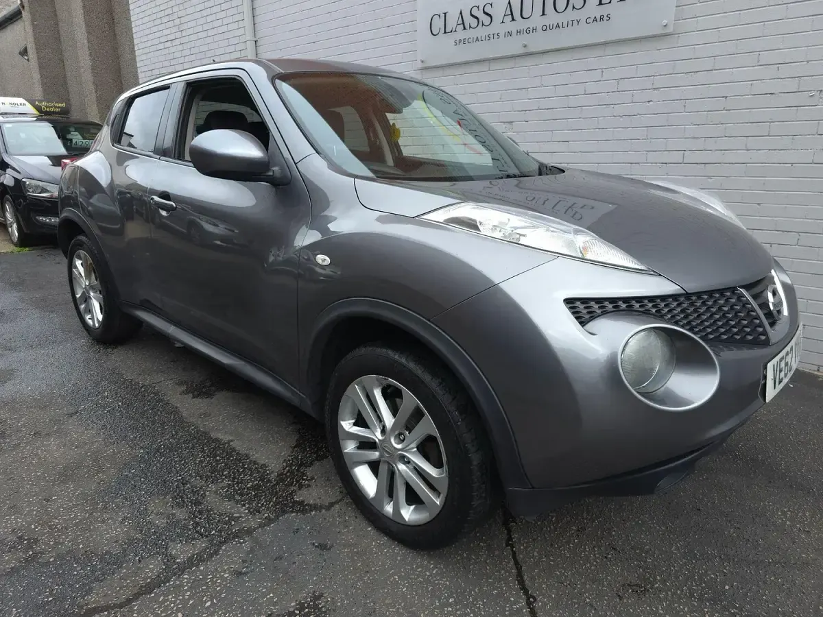 Used Nissan Juke Tekna 110 HP (80 kW) 2013 Grey SUV
