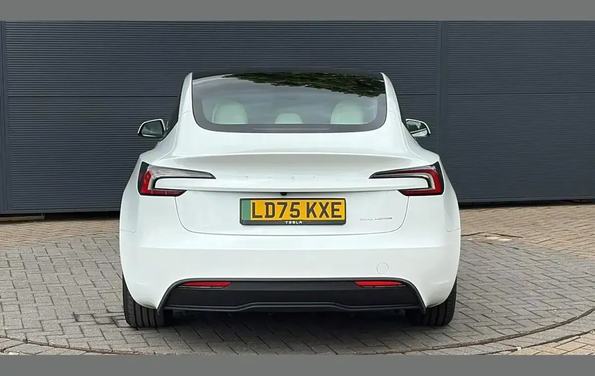 Used Tesla Model 3 Long Range AWD 366 kW (498 HP) 2025 White Sedan