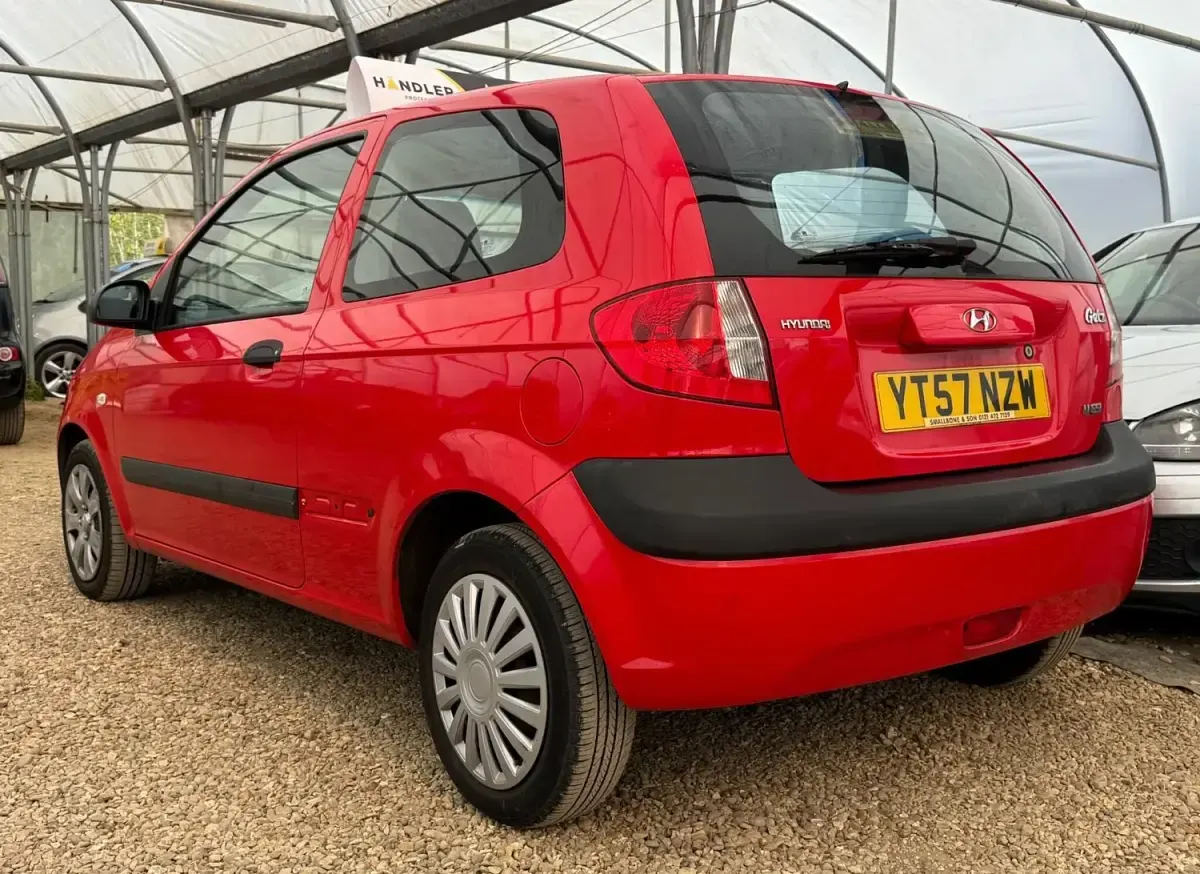 Used Hyundai Getz 62 HP (45 kW) 2007 Red Hatchback