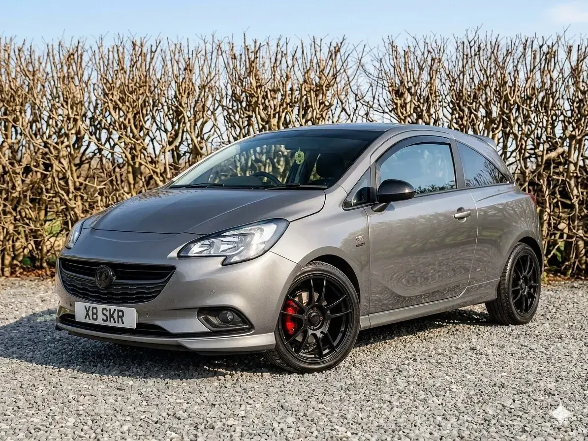 Used Vauxhall Corsa Edition 88 HP (64 kW) 2015 Brown Hatchback