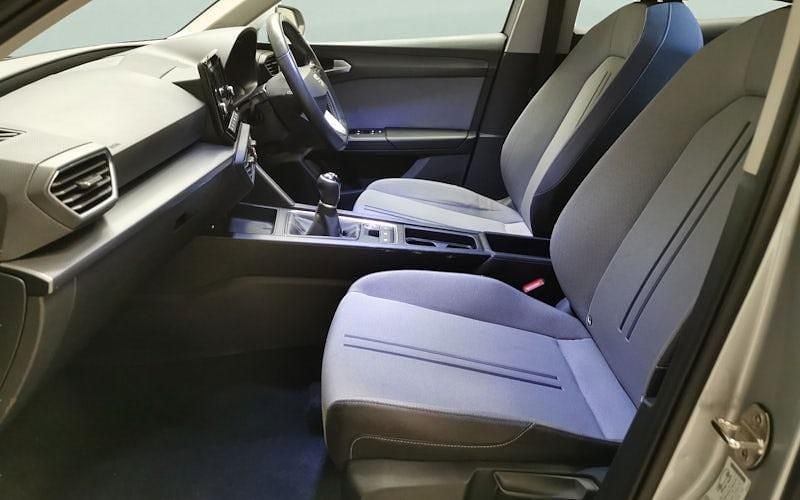 Used Seat Leon SE 110 HP (80 kW) 2023 Silver Estate