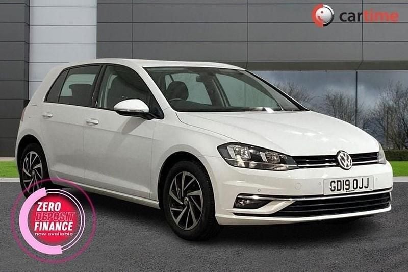 White Used 2019 VW Golf VII Match Hatchback | £12,750 (Fair price) - Image 1/1