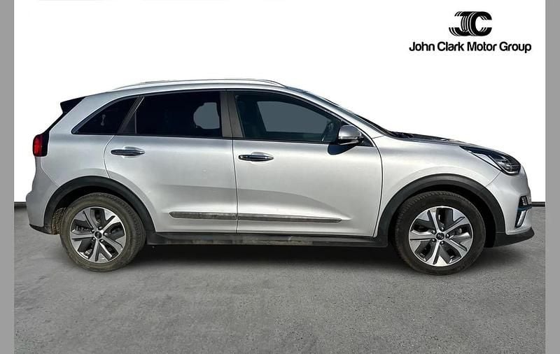 Used Kia e-Niro 150 kW (204 HP) 2021 Silver SUV