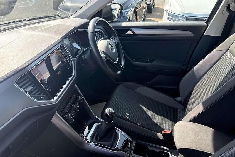 Used VW T-Roc Active 110 HP (80 kW) 2022 Grey SUV