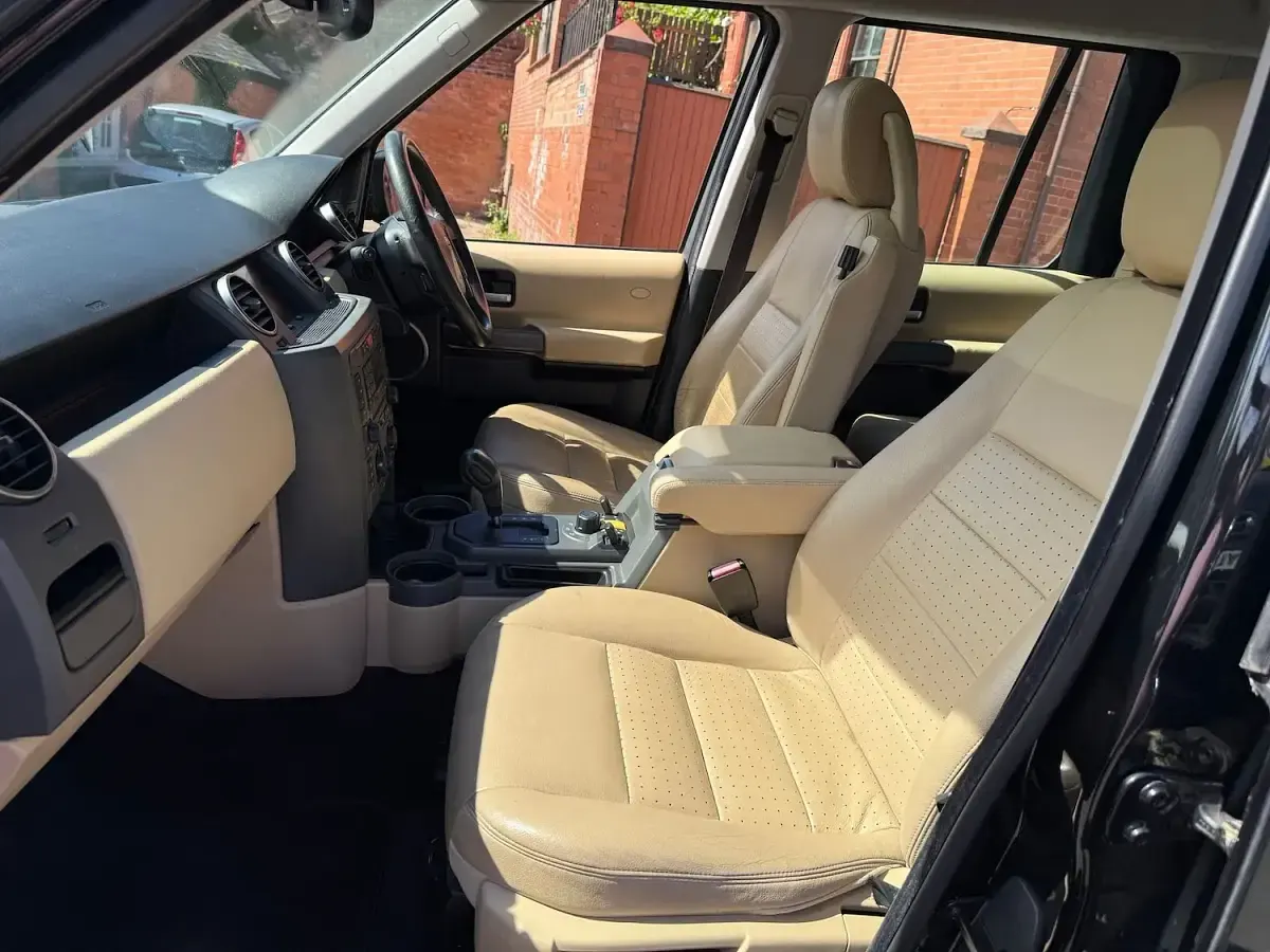 Used Land Rover Discovery 3 HSE 190 HP (139 kW) 2006 Black SUV