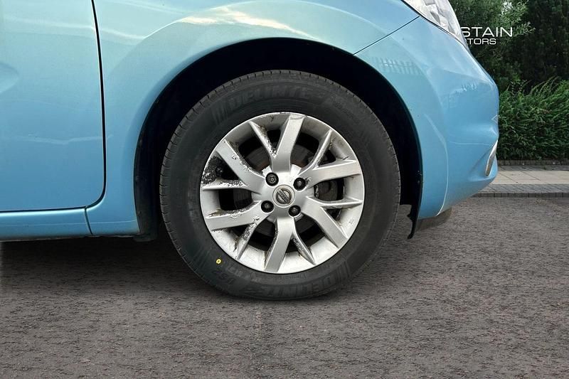 Used Nissan Note Acenta Premium 90 HP (66 kW) 2014 Blue Hatchback