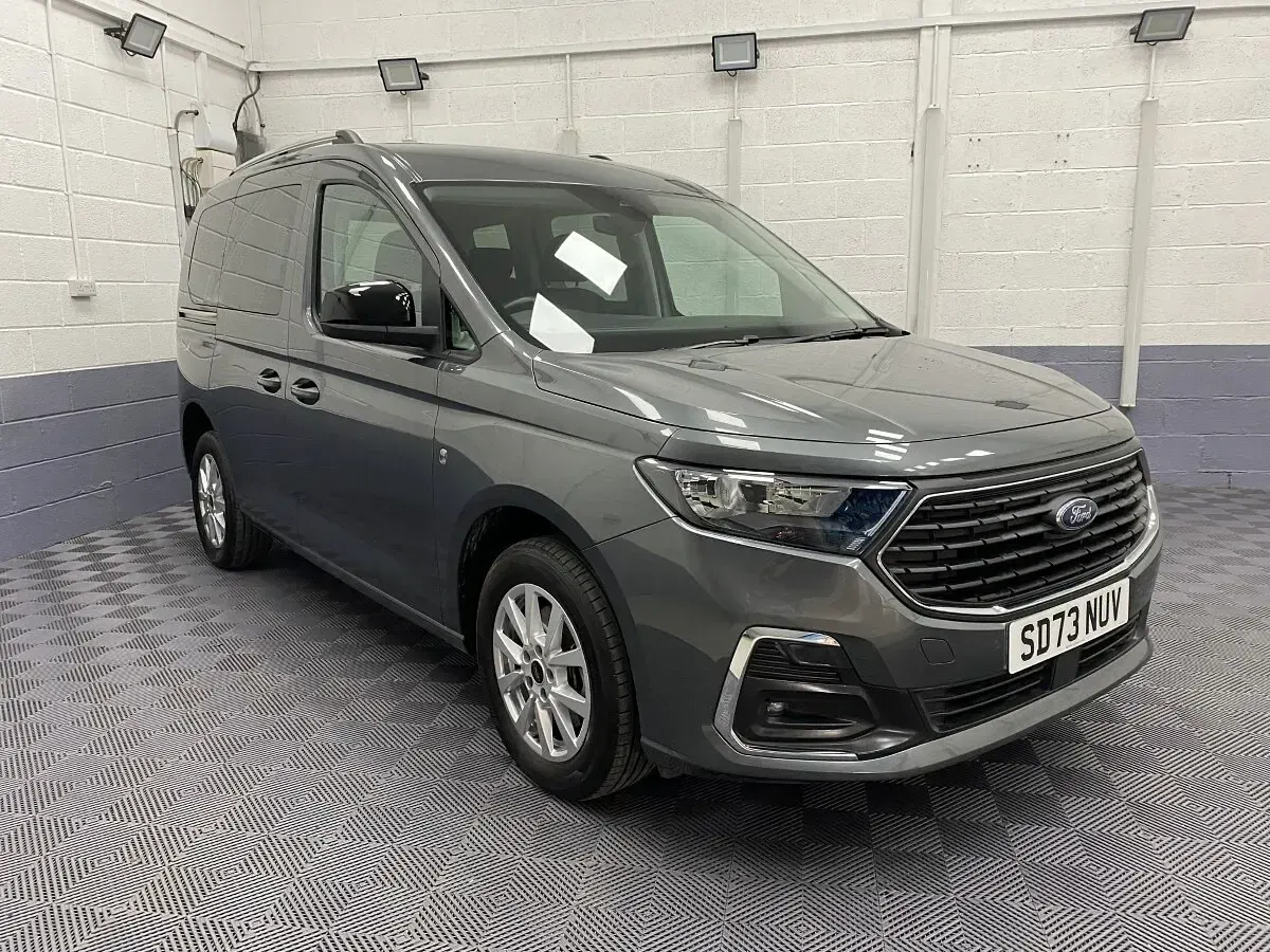 Used Ford Tourneo Connect Titanium 122 HP (89 kW) 2023 Grey MPV