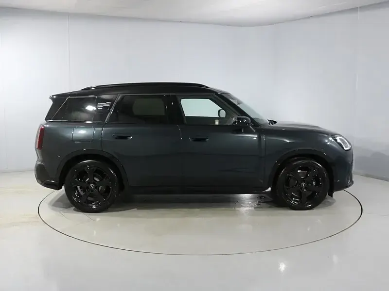 Usado Mini Countryman Sport 215 CV (158 kW) 2025 Gris SUV