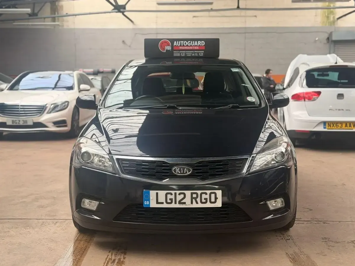 Używany Kia Ceed 2012 Czarny Hatchback
