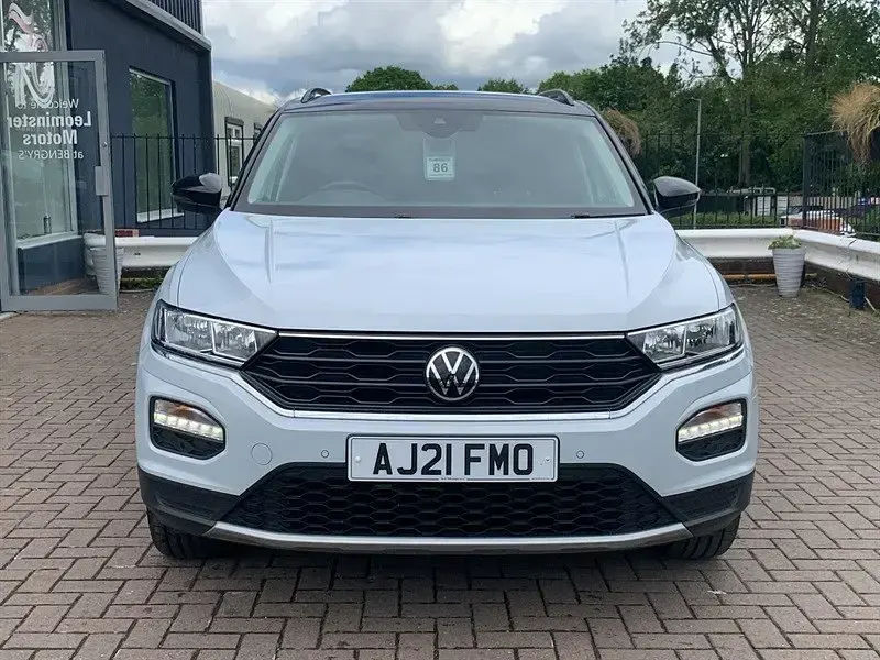 Begagnad VW T-Roc Design 150 HK (110 kW) 2021 Silver SUV