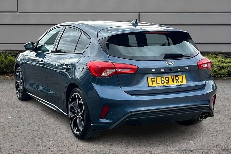 Used Ford Focus ST-Line X 123 HP (90 kW) 2020 Blue Hatchback