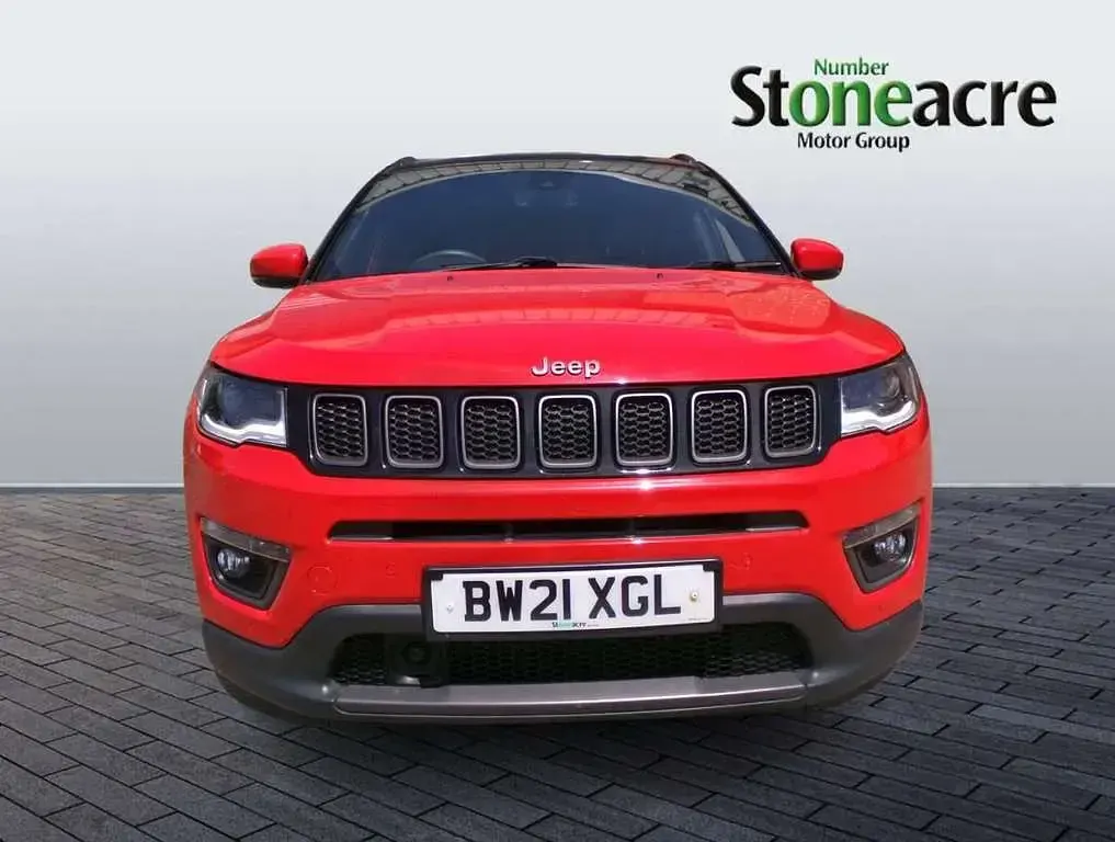Used Jeep Compass 140 HP (102 kW) 2021 Red/black SUV
