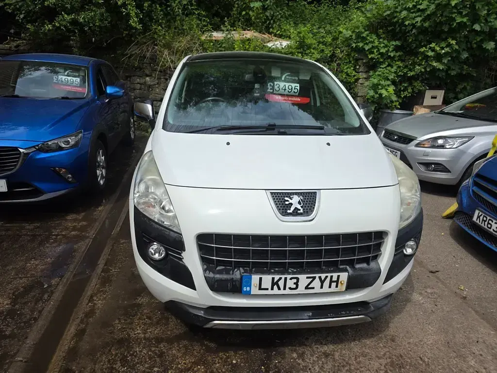 Used Peugeot 3008 Allure 115 HP (84 kW) 2013 White Estate