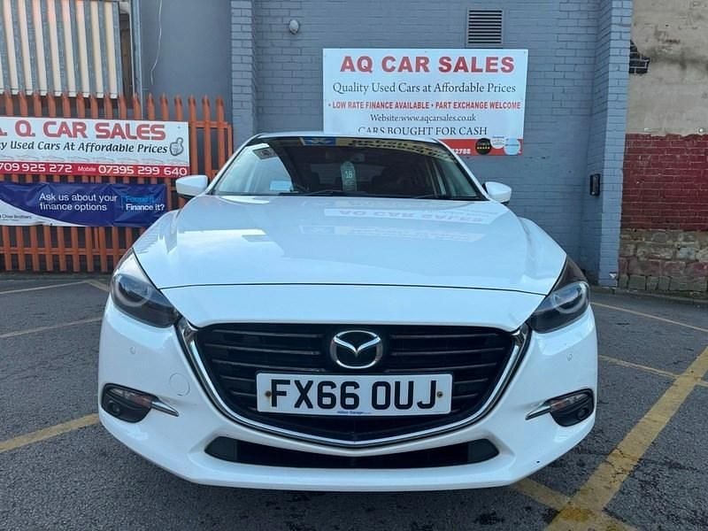 Used Mazda 3 Inclusive 2016 White Hatchback