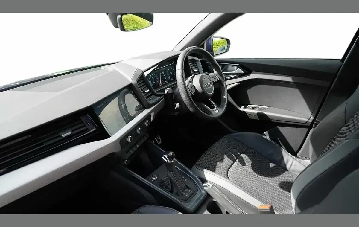 Used Audi A1 S-Line 94 HP (69 kW) 2023 Blue SUV