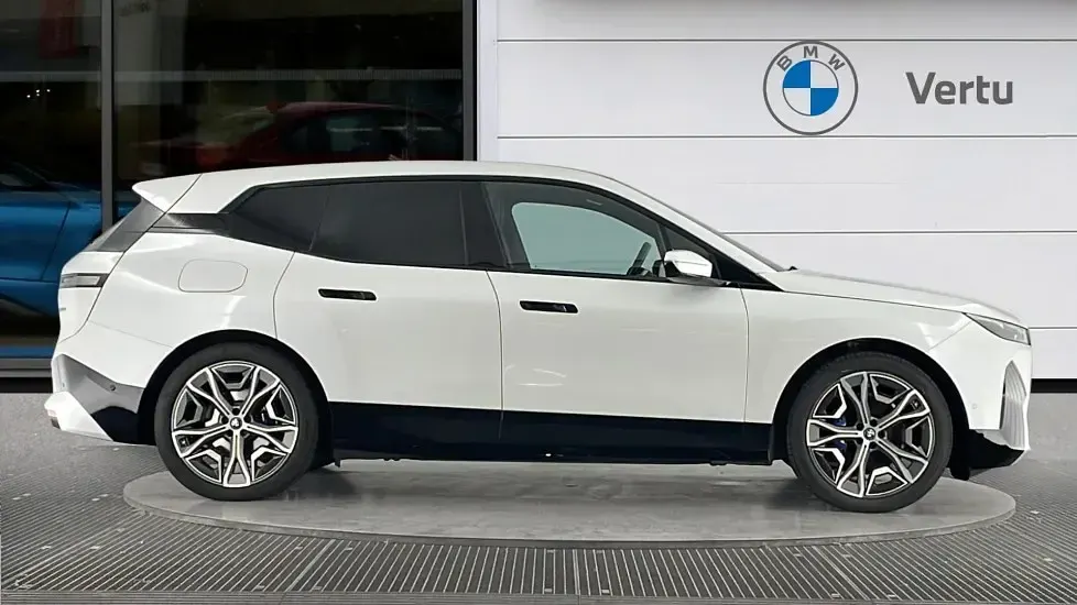 Used BMW iX M Sport 384 kW (523 HP) 2022 White SUV