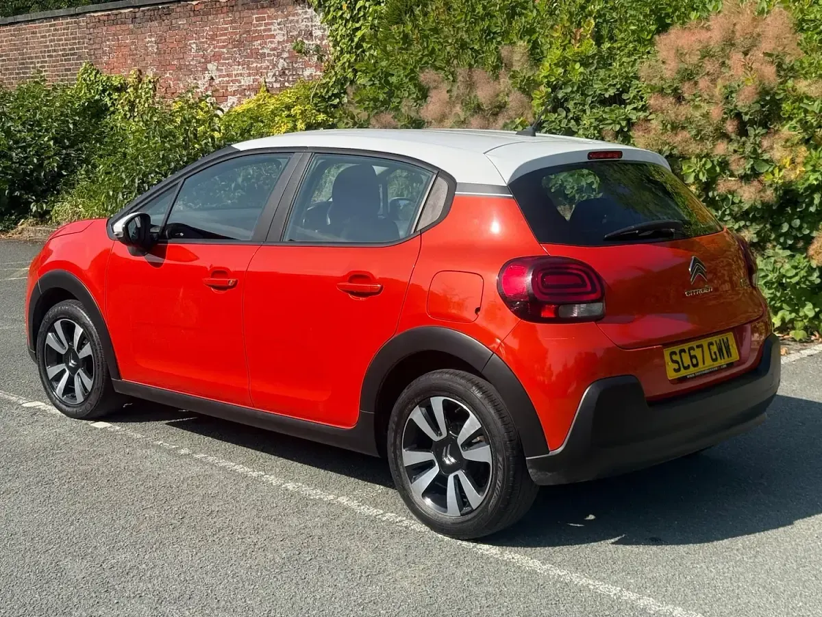 Used Citroën C3 Feel 2018 Orange Hatchback