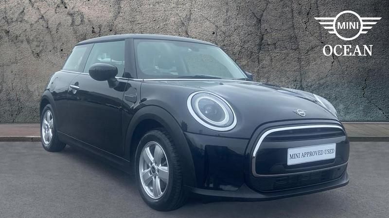 Black Used 2022 Mini Cooper Classic Hatchback | £16,990 (Fair price) - Image 1/4