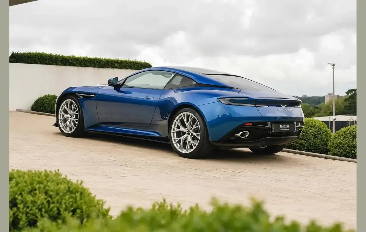 Used Aston Martin DB12 670 HP (492 kW) 2025 Blue Coupe