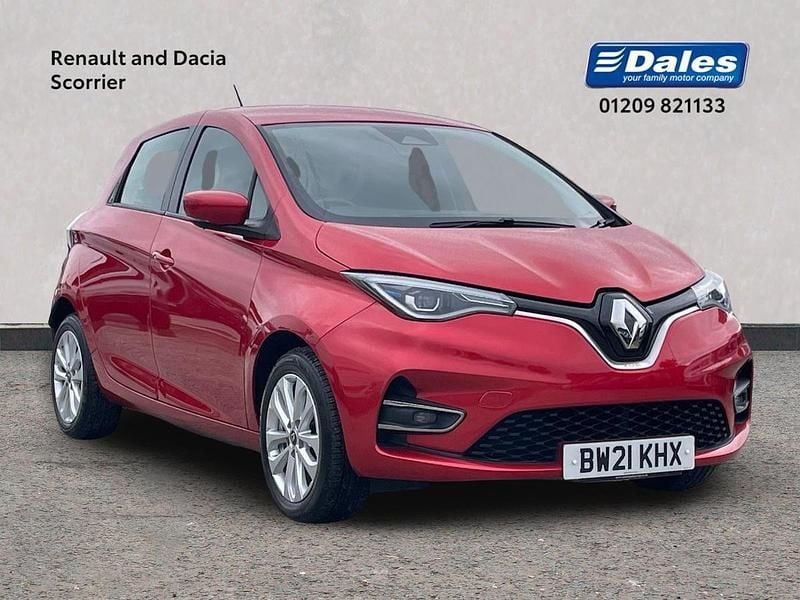 Red Used 2021 Renault Rapid Iconic Hatchback | £11,000 (Fair price) - Image 1/4
