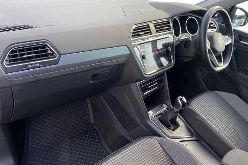 Image 2/4