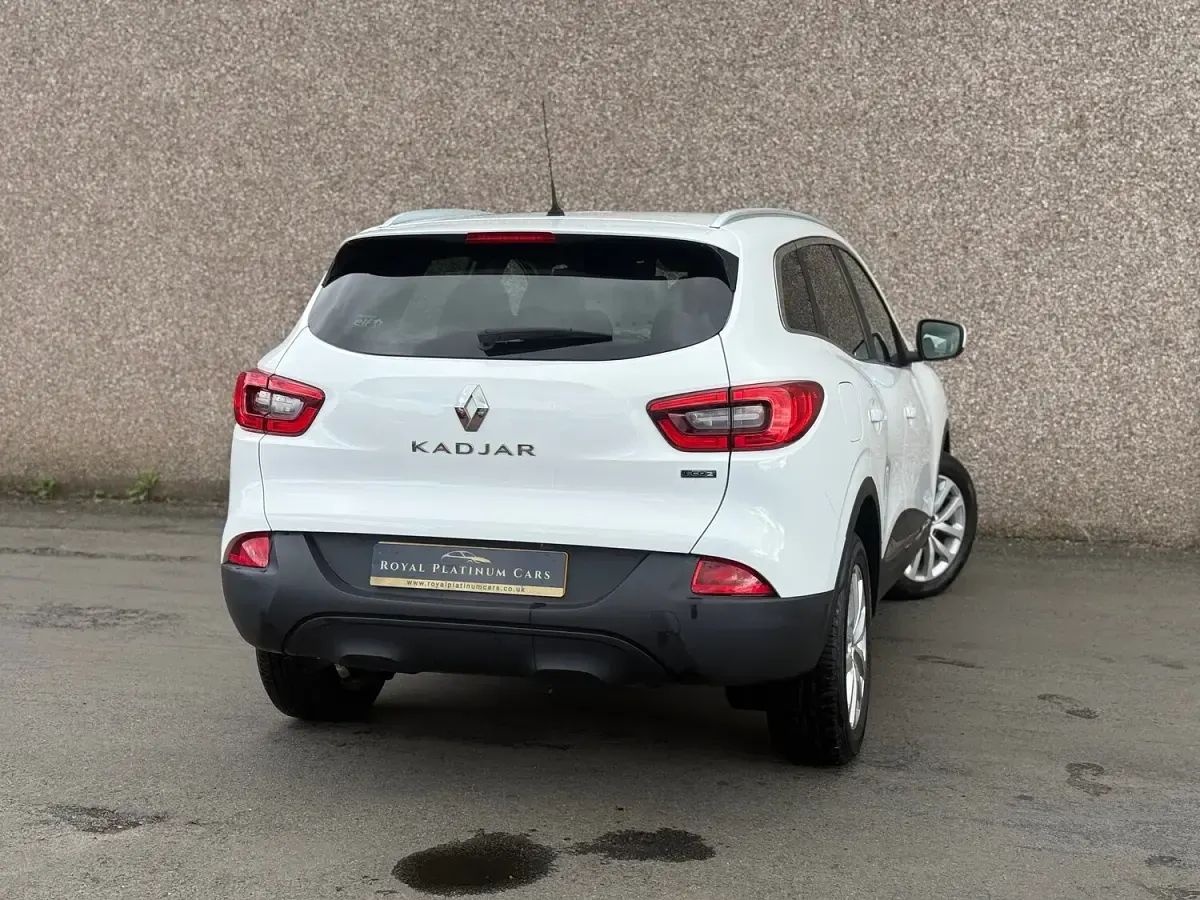 Used Renault Kadjar Dynamique 110 HP (80 kW) 2017 White SUV