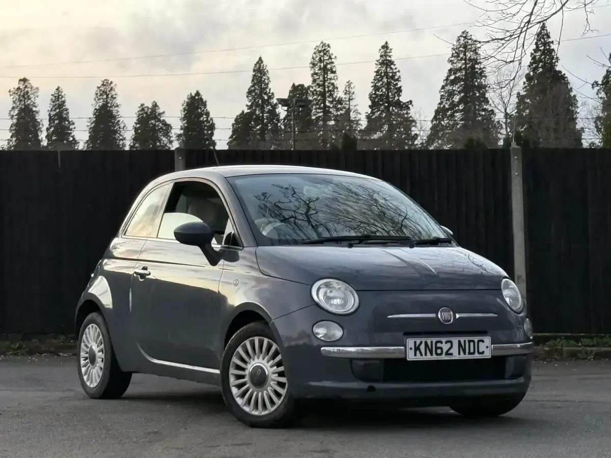 Usado Fiat 500 Lounge 69 CV (50 kW) 2012 Gris Utilitario