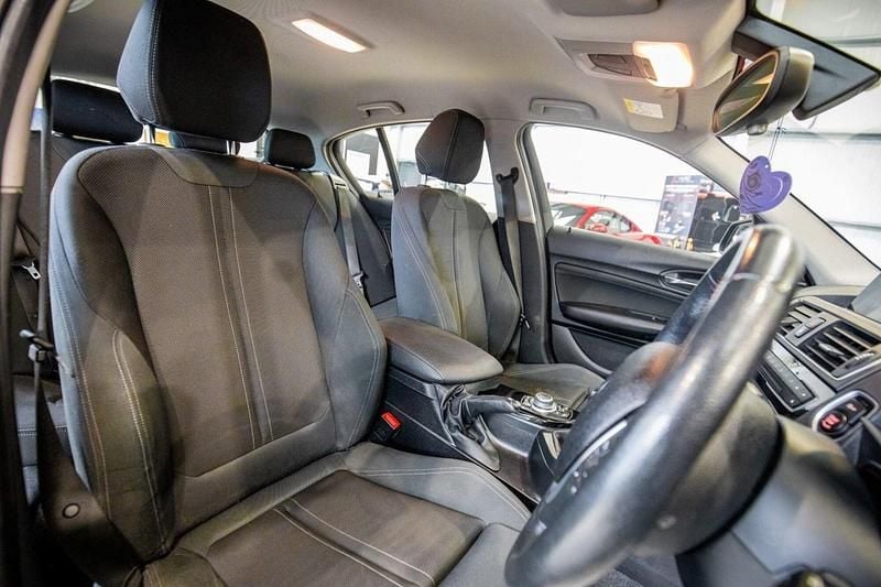 Used BMW 120 Sport Line 190 HP (139 kW) 2016 Black Hatchback