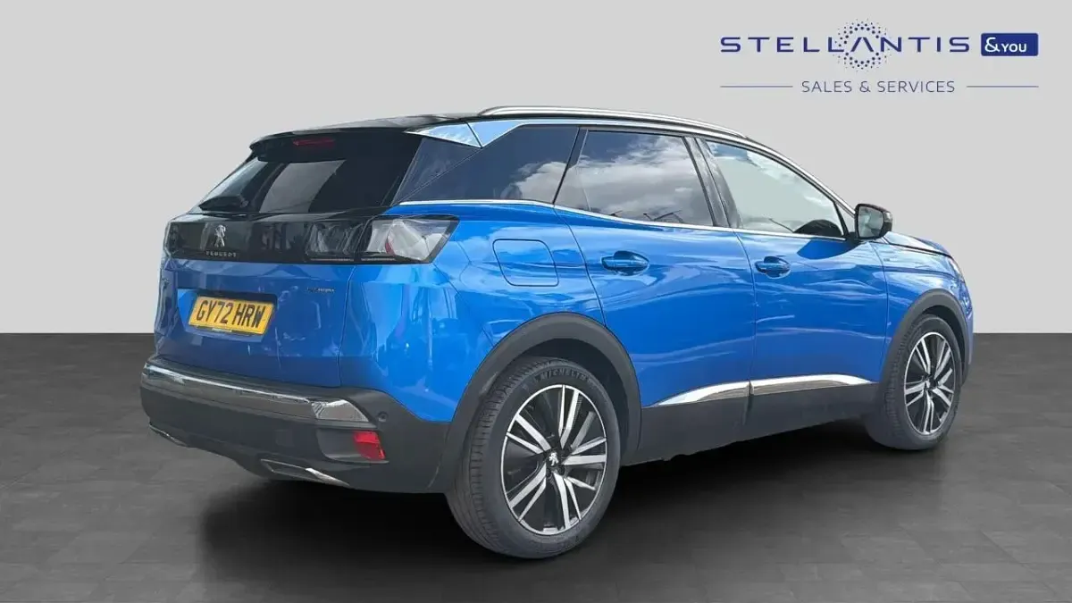 Used Peugeot 3008 Premium 222 HP (163 kW) 2022 Blue SUV