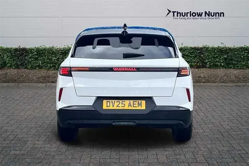 Second-hand Vauxhall Grandland X Ultimate 136 CP (100 kW) 2025 Alb SUV