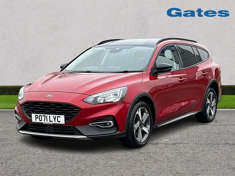 Used Ford Focus Active 120 HP (88 kW) 2021 Red Estate
