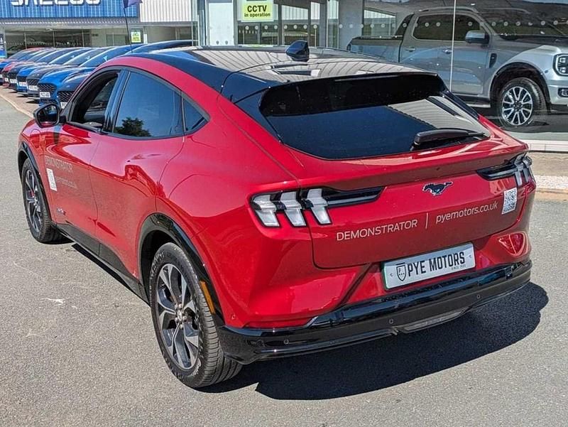 Used Ford Mustang Premium 294 HP (216 kW) 2024 Estate