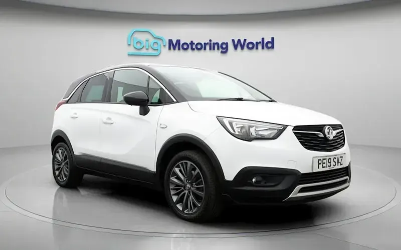 Used Vauxhall Crossland X Elite 131 HP (96 kW) 2019 White SUV