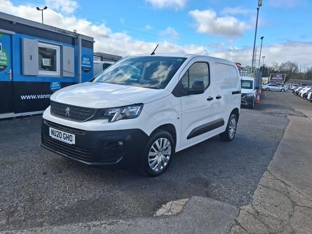 Used Peugeot Partner 2020 White MPV