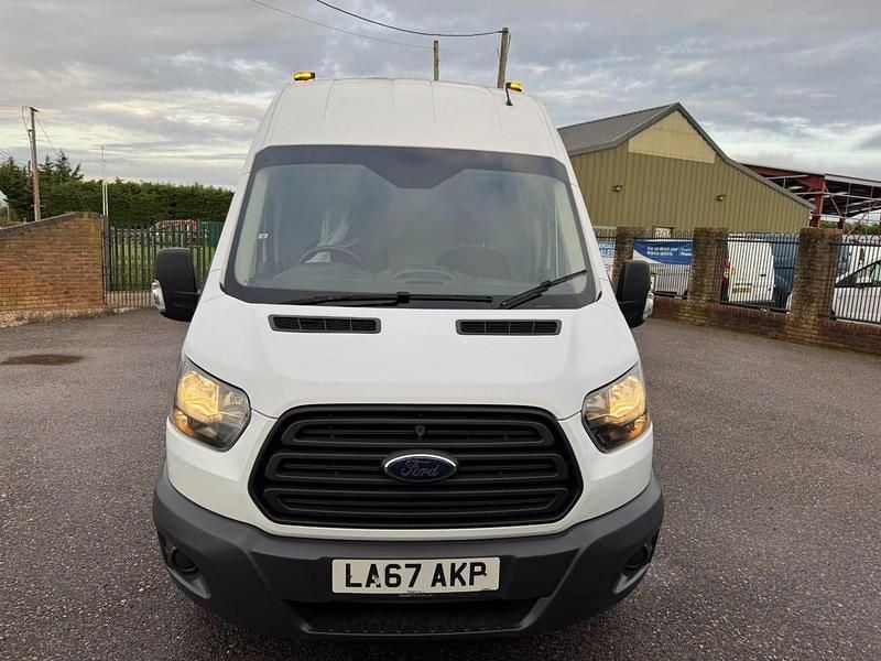 Used Ford Transit 130 HP (95 kW) 2018 White Van