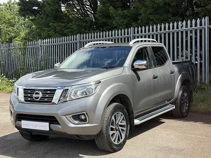 Used Nissan Navara Tekna 2017 Grey Pickup
