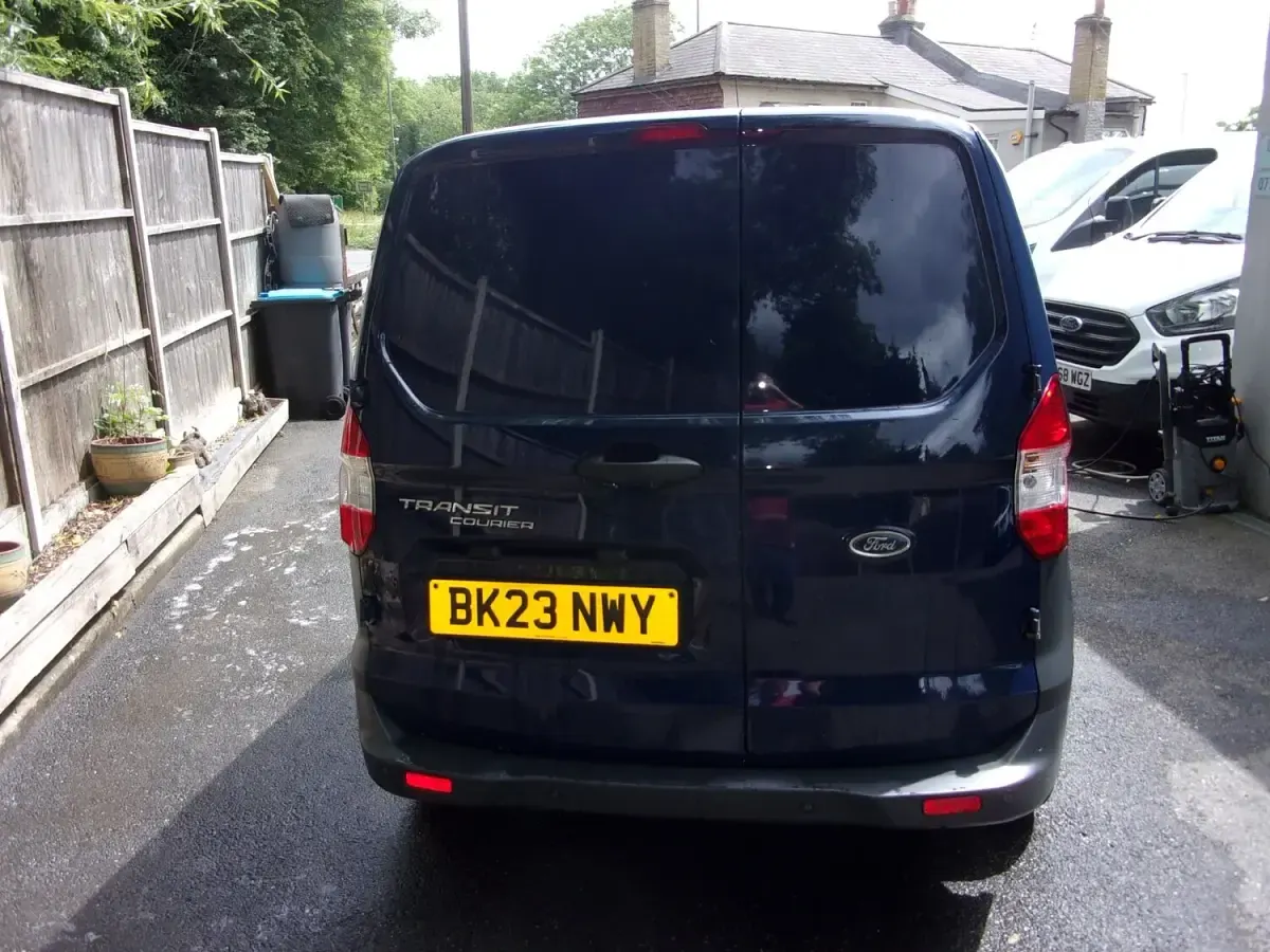 Used Ford Transit Courier Trend 2023 Blue Van