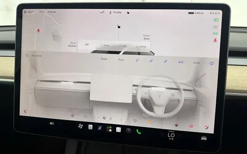 Used Tesla Model Y Standard Range 219 kW (299 HP) 2023 White SUV