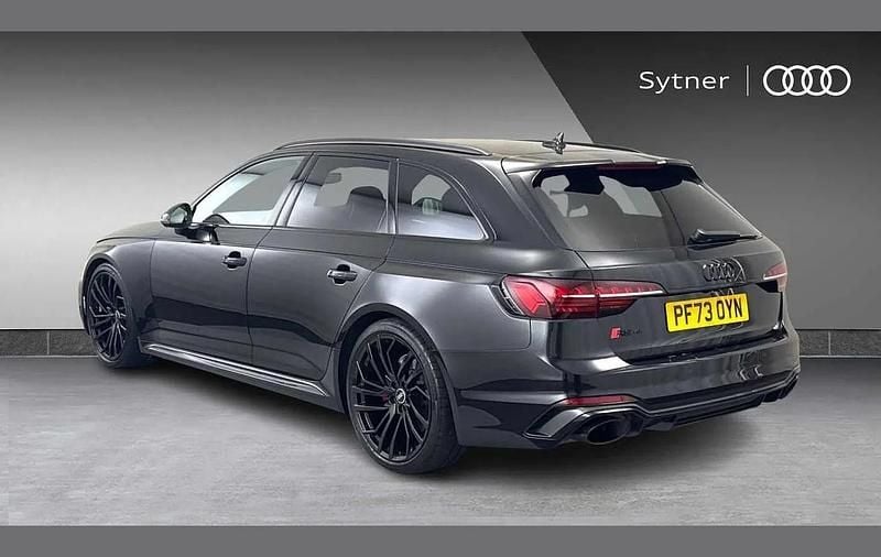 Used Audi RS4 Design 444 HP (326 kW) 2024 Black Estate