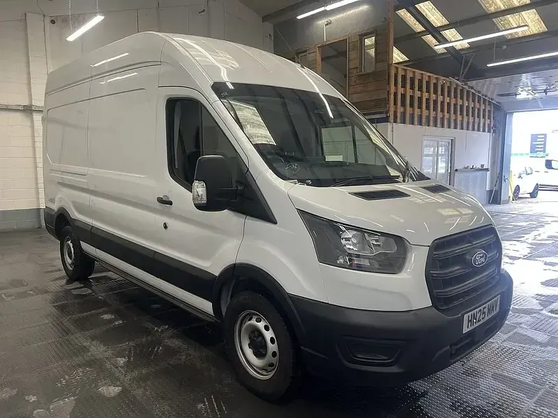 Used Ford Transit 130 HP (95 kW) 2025 White Van
