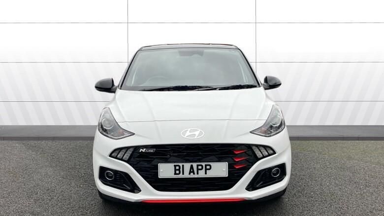Used Hyundai i10 N Line 90 HP (66 kW) 2024 White Hatchback