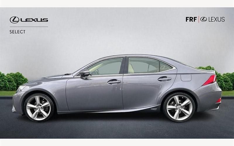 Used Lexus IS300h 223 HP (164 kW) 2016 Sedan