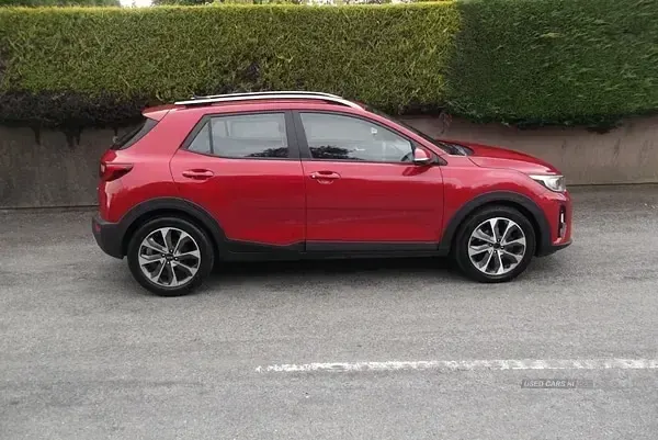Used Kia Stonic 108 HP (79 kW) 2018 Red SUV