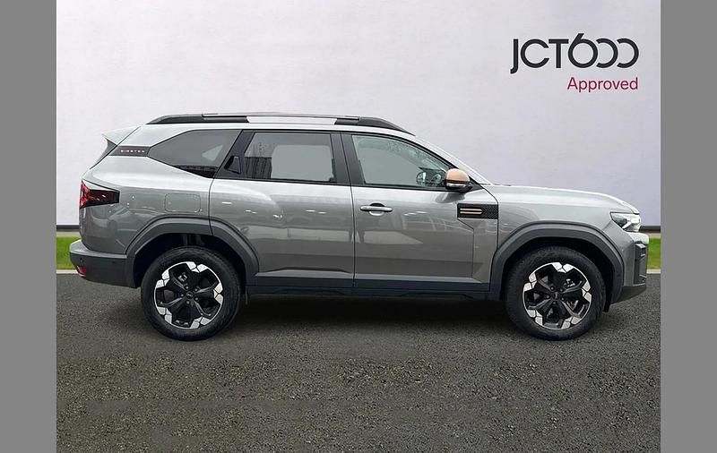 New Dacia Bigster Extreme 138 HP (101 kW) 2025 Grey SUV